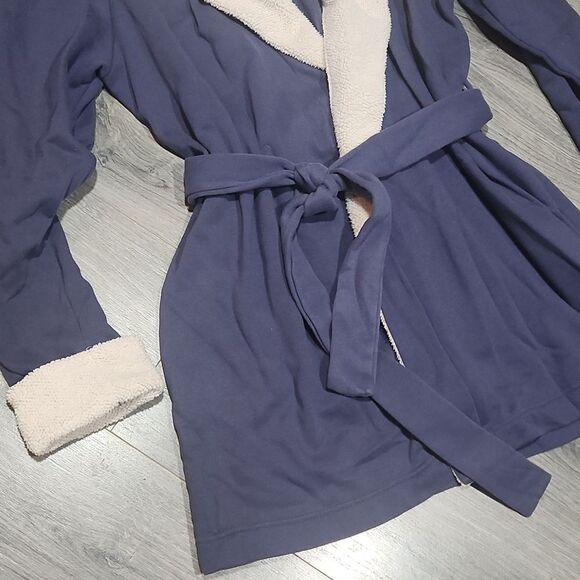 NWOT Blurple Blueberry Faux Fur Victoria Secret MIDI Robe - Picture 3 of 11